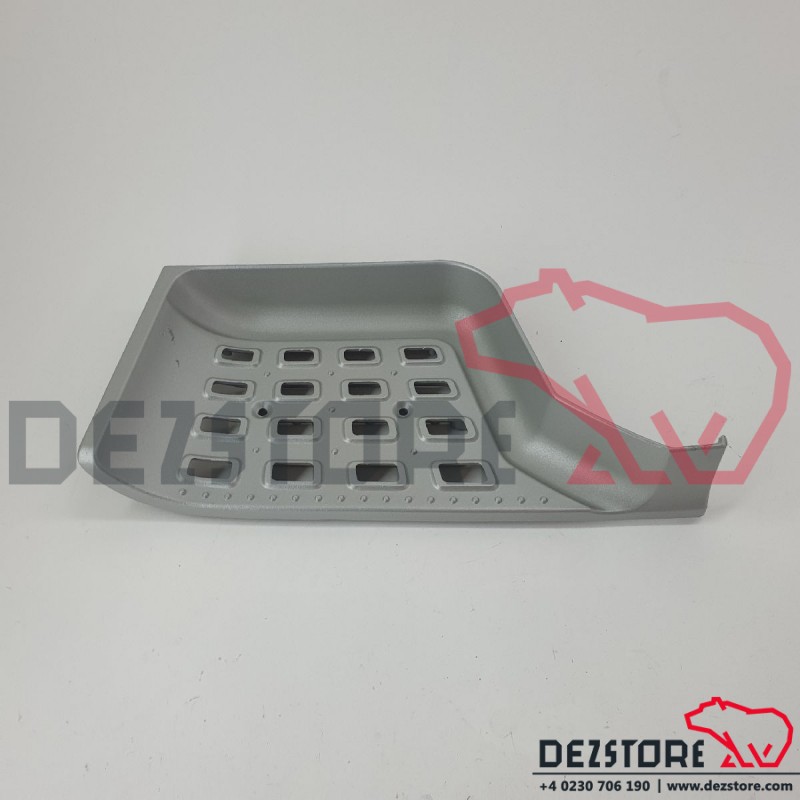 DEZSTORE - Talpa scara mica stanga DAF XF Euro 6 - cod OEM: 1945871