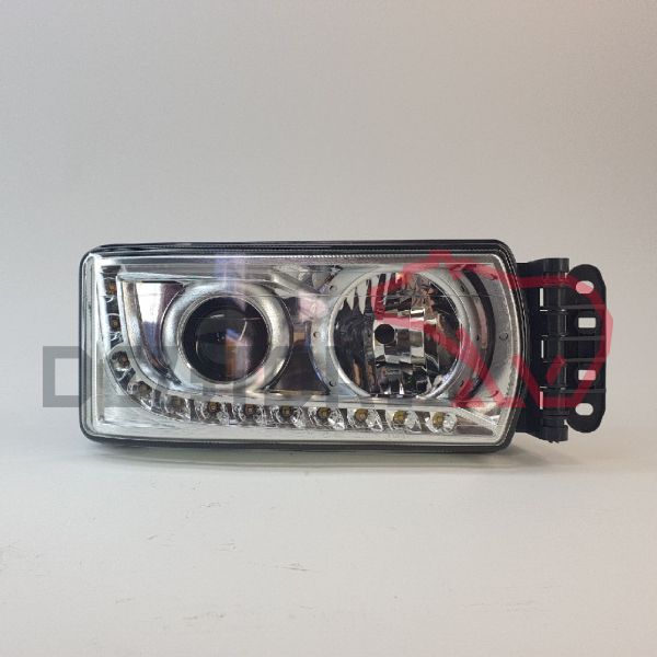 Far dreapta Iveco Stralis