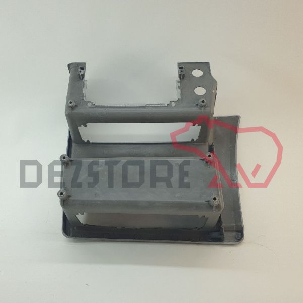 Scara mica dreapta Mercedes Actros MP1