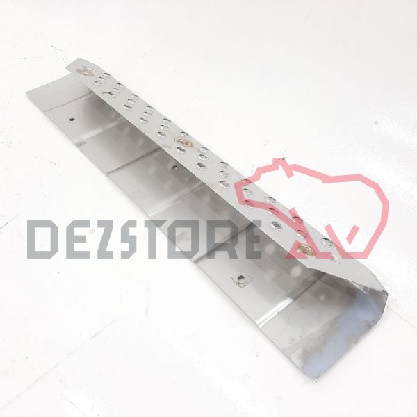 Talpa scara acces parbriz Mercedes Arocs