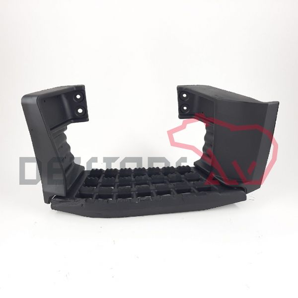 Scara mica stanga Mercedes Arocs
