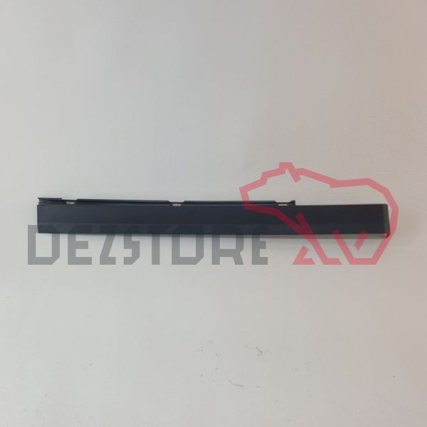 Ornament cabina dreapta Mercedes Arocs