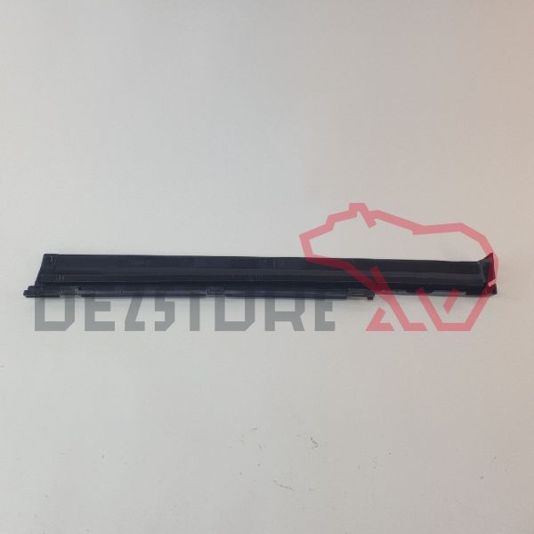 Ornament cabina dreapta Mercedes Arocs