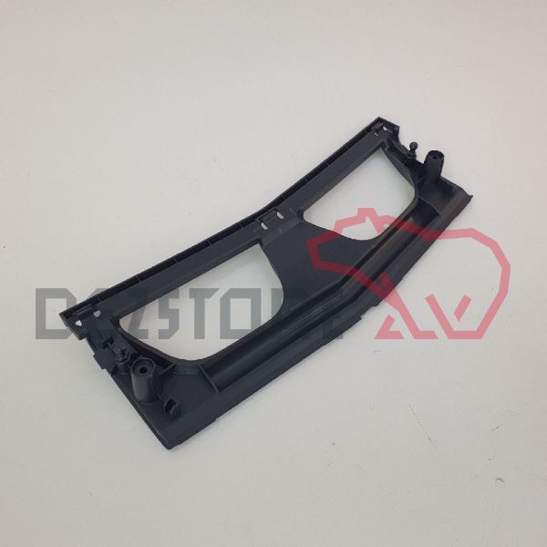 Ornament grila centrala Mercedes Arocs