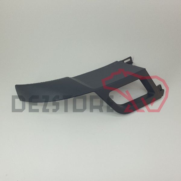 Ornament colt bara fata stanga Mercedes Arocs