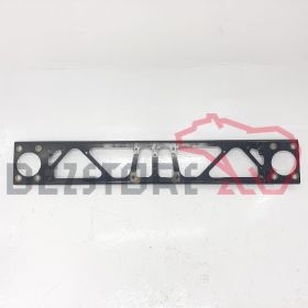 2393710 Traversa inchidere sasiu fata DAF XG
