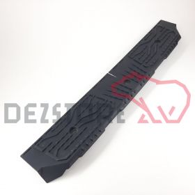 81416100831 Ornament treapta inferioara bara fata MAN TGS 3